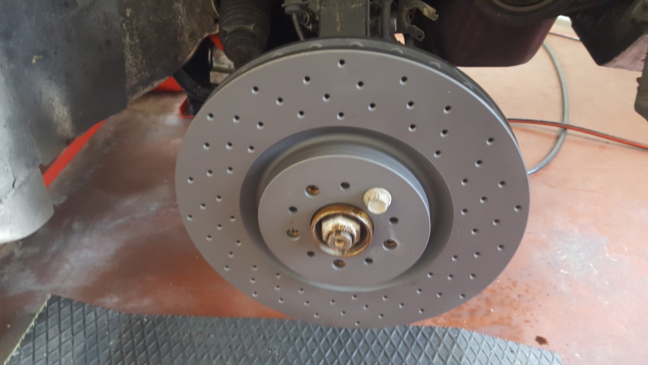 HyperBrake Motorsport Front 4pot Big Brake Kit without calipers for Alfa Romeo 156 for Ate 4pot Calipers from Audi A4 B9 and monoblock brake discs 330x32mm - Image 5